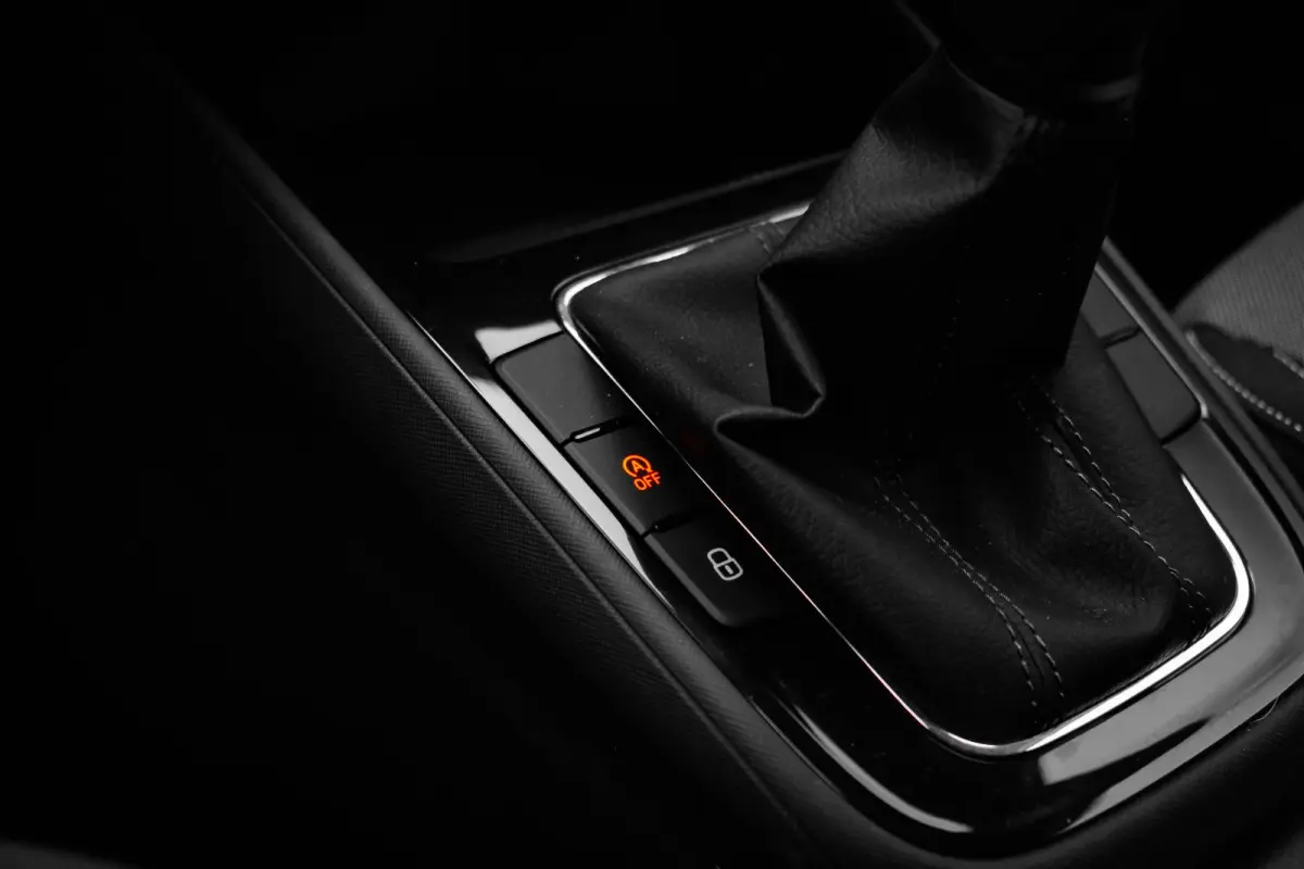 1.0 TSI Selection l Airco l DAB l Apple Car Play / Android l Metallic lak l Multi Funct. Stuurwiel l