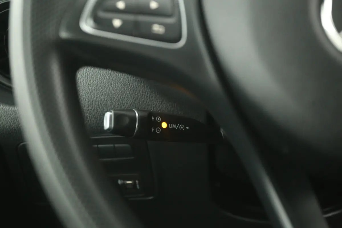 CDI Lang 140PK | Dubbele Cabine | Clima | Cruise | Carplay | Parkeersens.