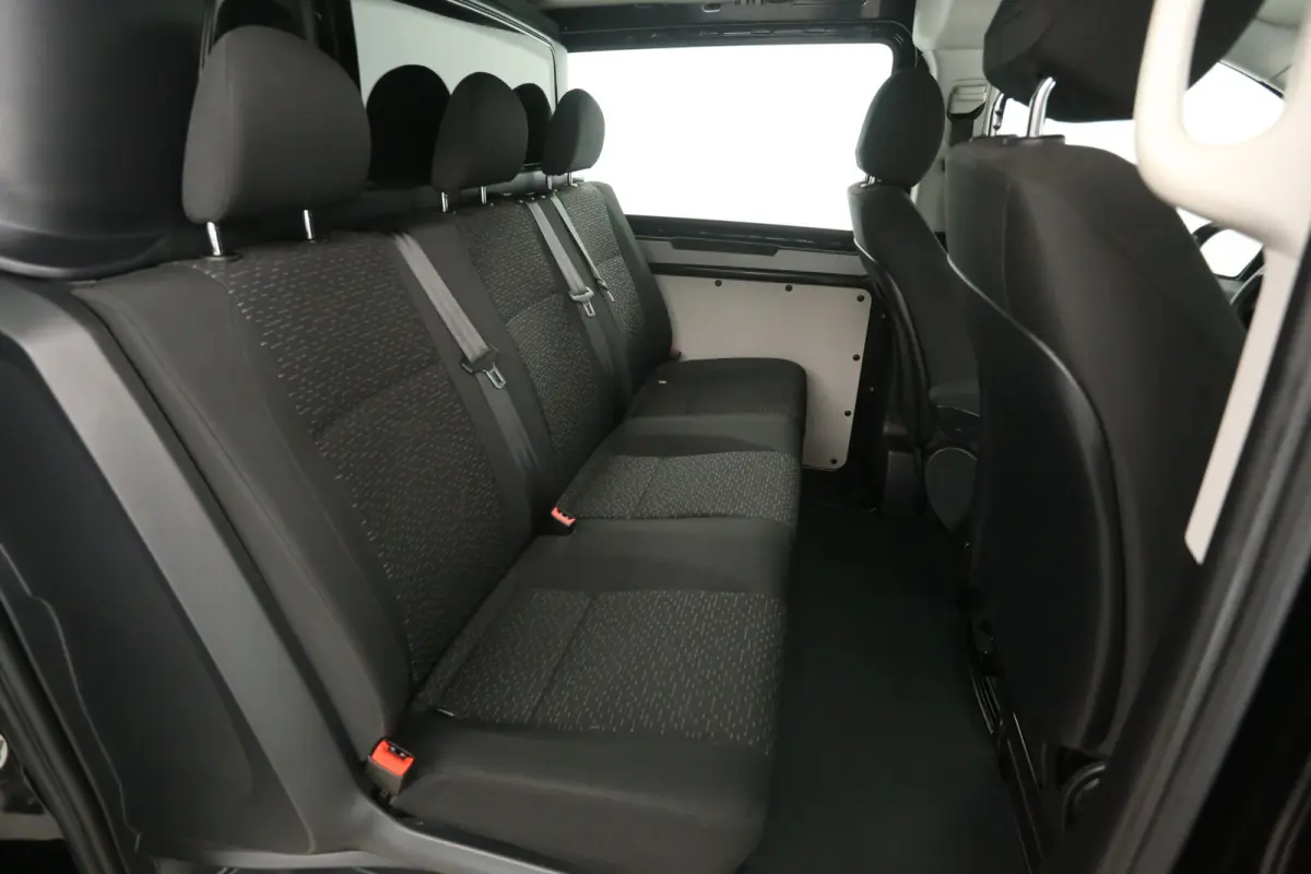 CDI Lang 140PK | Dubbele Cabine | Clima | Cruise | Carplay | Parkeersens.