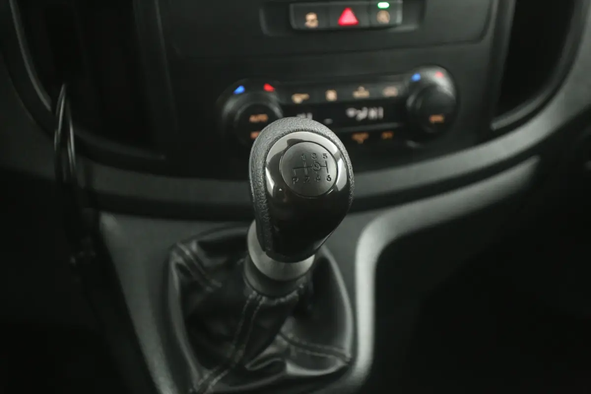 CDI Lang 140PK | Dubbele Cabine | Clima | Cruise | Carplay | Parkeersens.