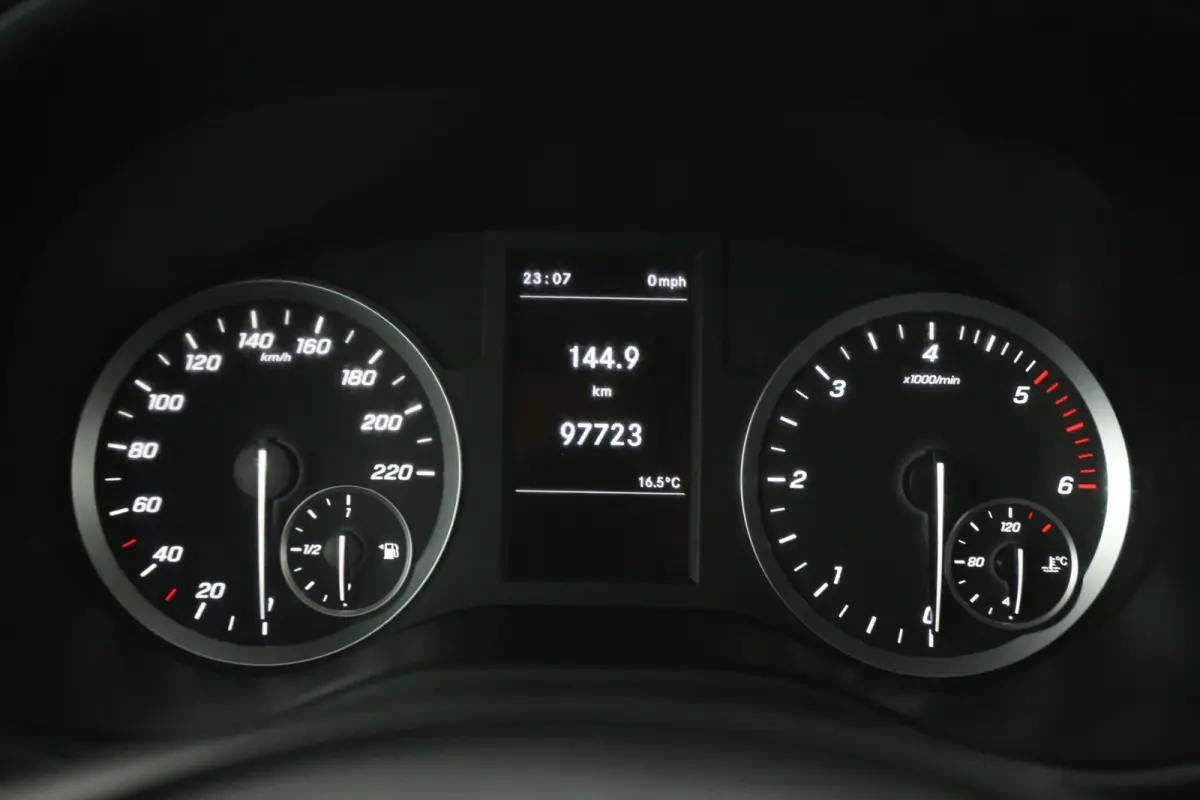 CDI Lang 140PK | Dubbele Cabine | Clima | Cruise | Carplay | Parkeersens.