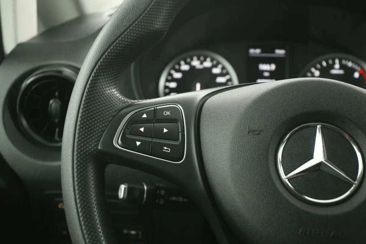 CDI Lang 140PK | Dubbele Cabine | Clima | Cruise | Carplay | Parkeersens.