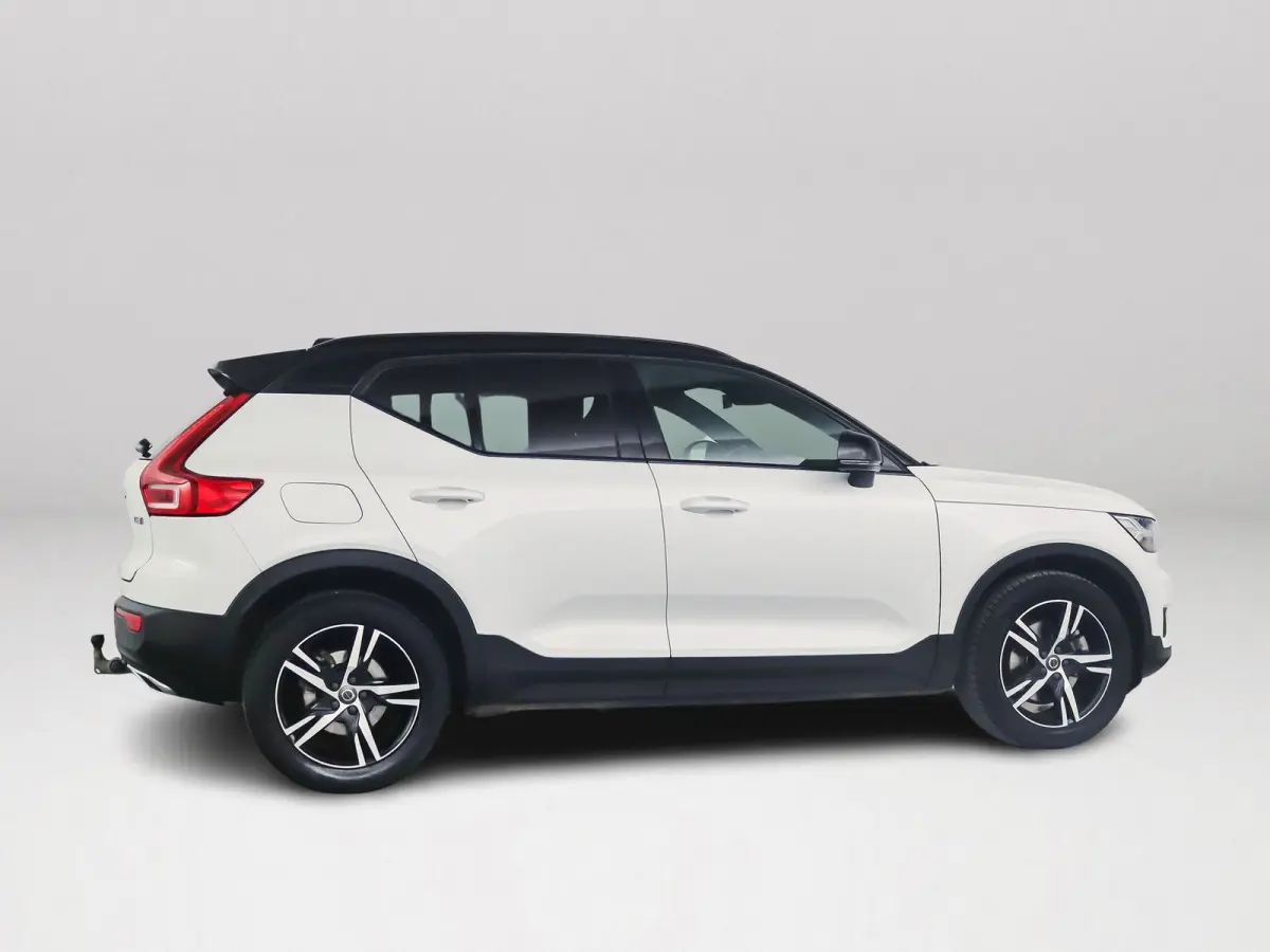 T5 AWD R-Design Intro Edition | Panoramadak | Parkeercamera | Stoel- en Stuurverwarming | Keyless | Trekhaak