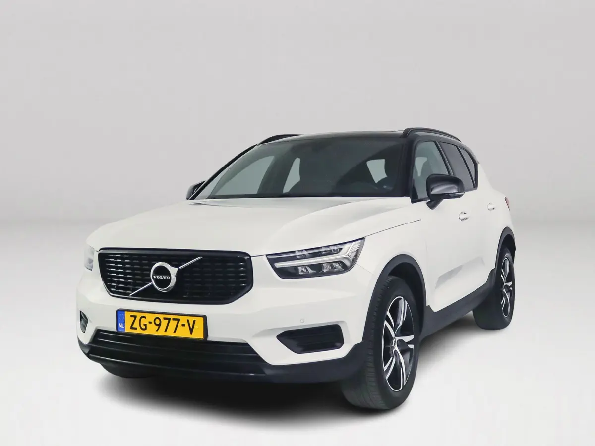 T5 AWD R-Design Intro Edition | Panoramadak | Parkeercamera | Stoel- en Stuurverwarming | Keyless | Trekhaak