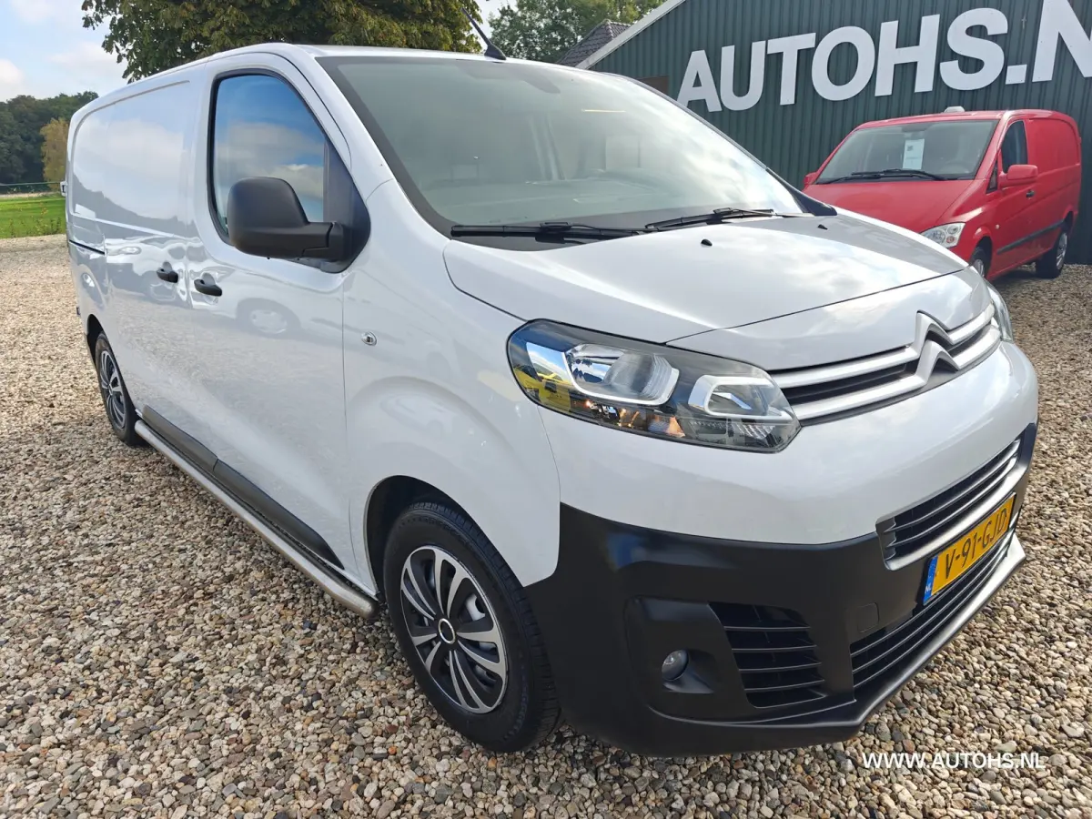 1.5 BlueHDI 102 PK Lengte 2 , Euro 6 , 1e Eig. camera , navi , cruise , Airco , 4 nw banden , trekhaak