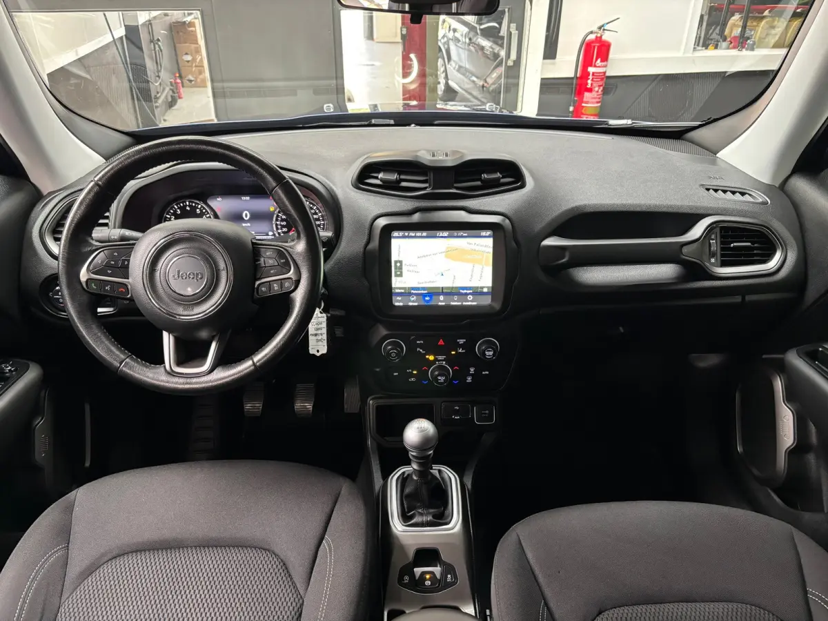 1.0T-e Limited / Navigatie