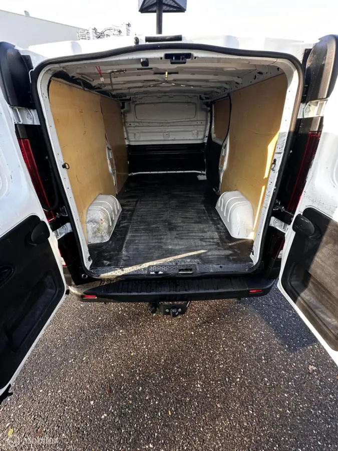 bestel 1.6 dCi T29 L2H1 Générique / Marge