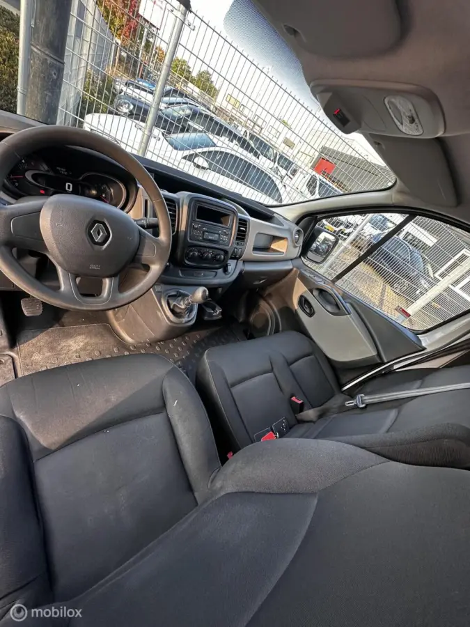 bestel 1.6 dCi T29 L2H1 Générique / Marge