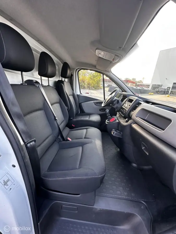 bestel 1.6 dCi T29 L2H1 Générique / Marge