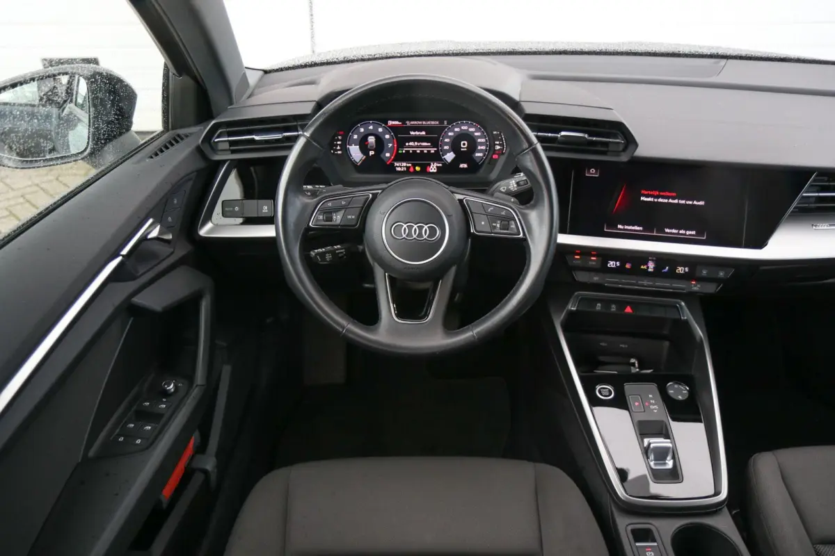 30 TFSI 110pk S-tronic Pro Line | Cruise Control | Apple Carplay/Android Auto | Sportstuur
