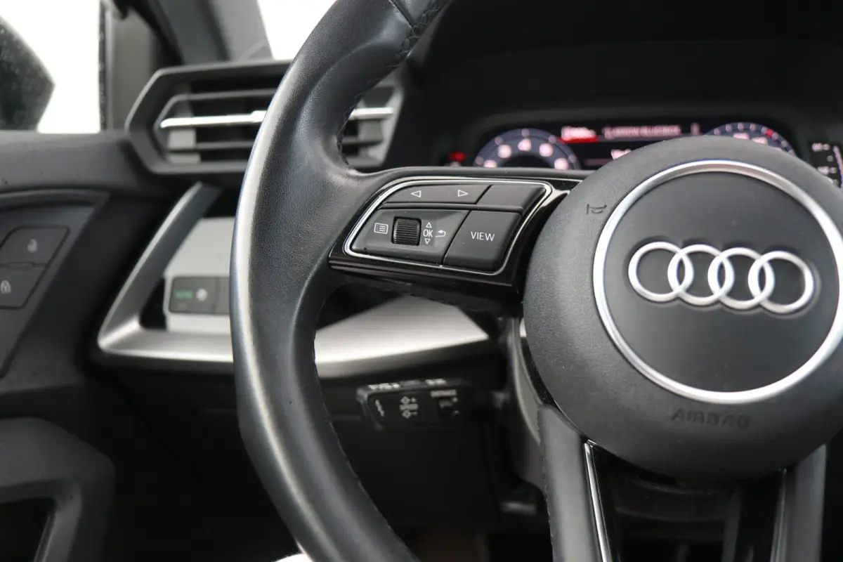 30 TFSI 110pk S-tronic Pro Line | Cruise Control | Apple Carplay/Android Auto | Sportstuur