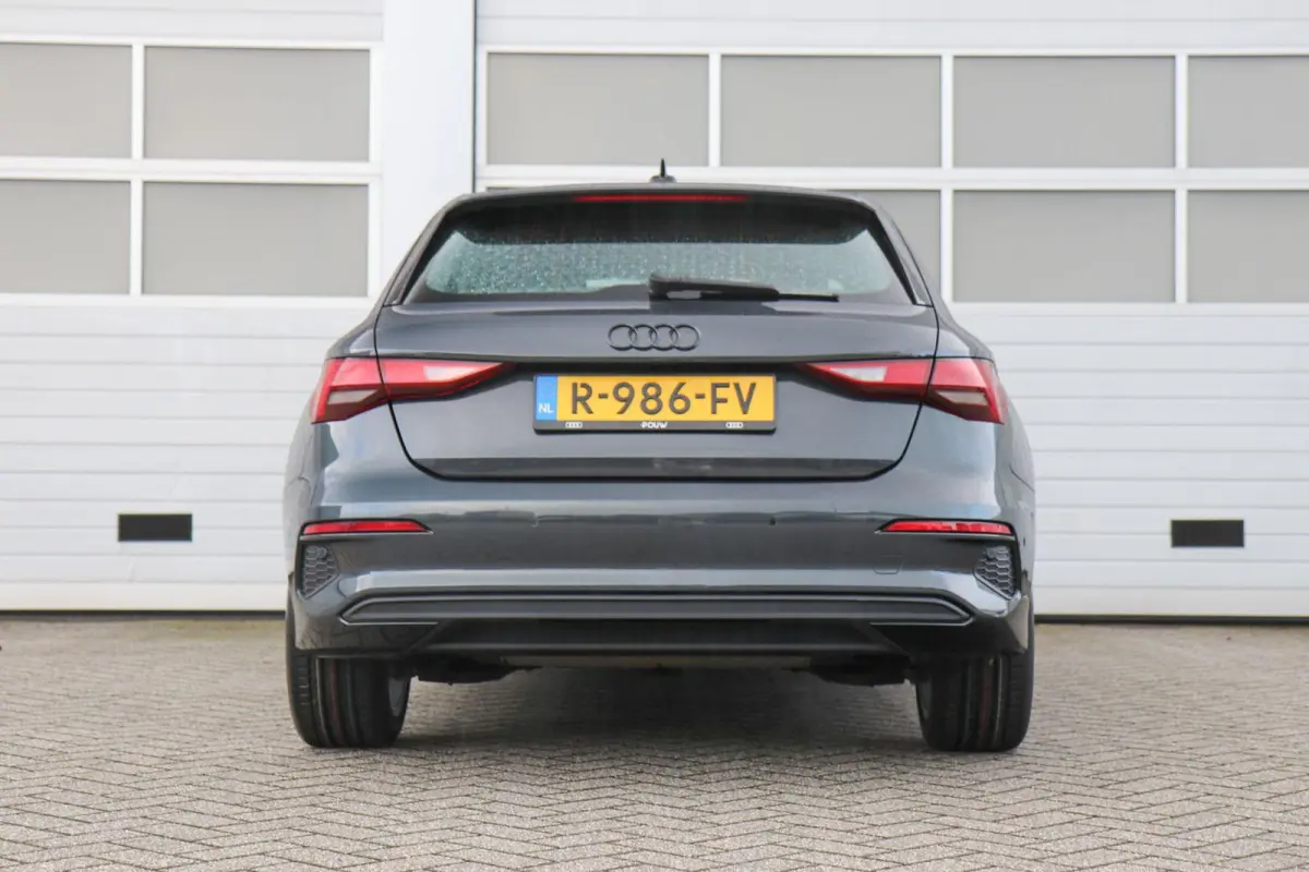 30 TFSI 110pk S-tronic Pro Line | Cruise Control | Apple Carplay/Android Auto | Sportstuur