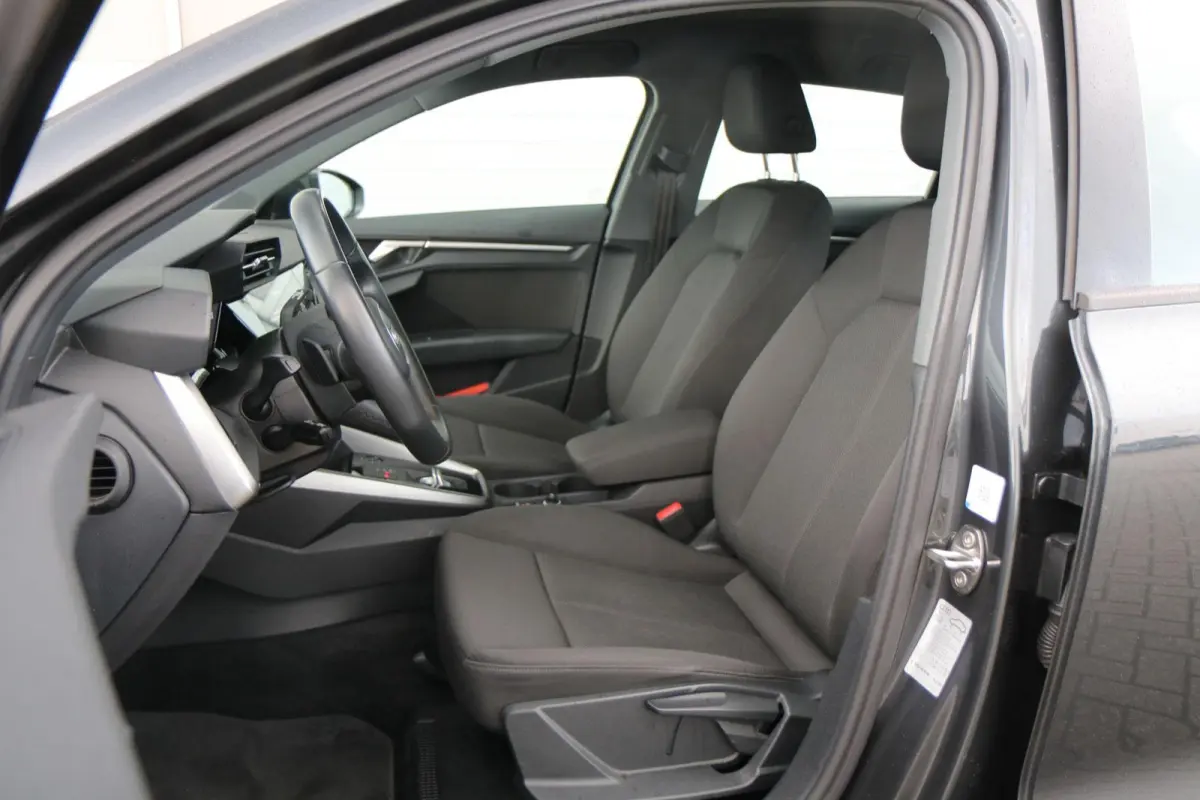30 TFSI 110pk S-tronic Pro Line | Cruise Control | Apple Carplay/Android Auto | Sportstuur