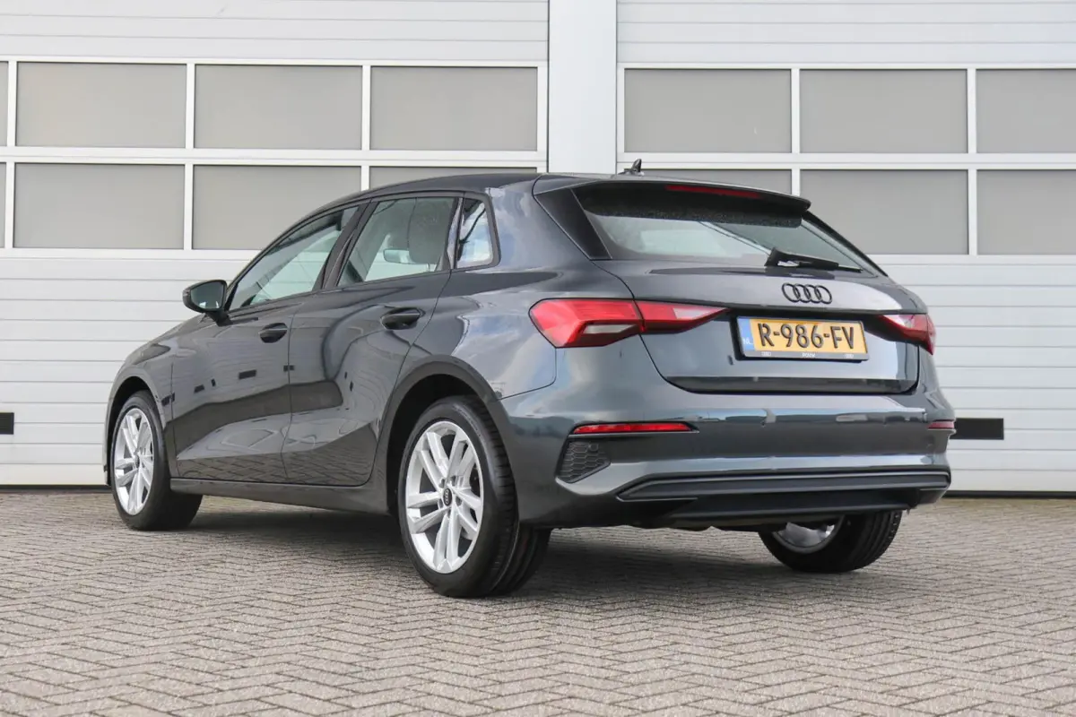 30 TFSI 110pk S-tronic Pro Line | Cruise Control | Apple Carplay/Android Auto | Sportstuur