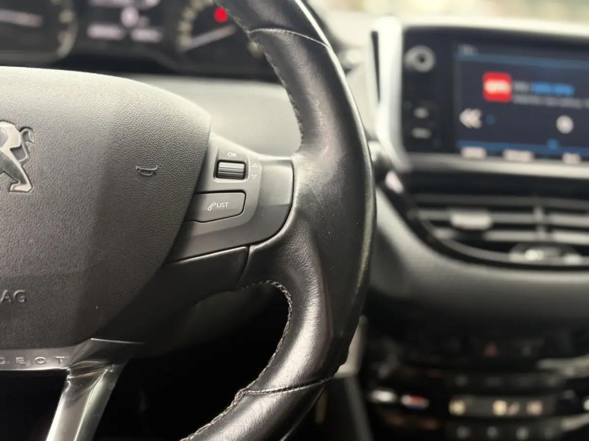 1.2 PureTech GT-Line AUT. Navi Clima Cruise Lmv