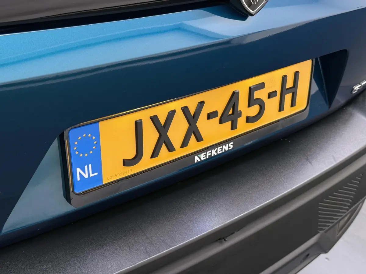 GT 145pk Hybrid Automaat | Navigatie | 360 Camera | Parkeersensoren voor en achter | Elektrische achterklep | Cruise control adaptief | 19 inch lichtmetalen velgen | Full LED koplampen | App