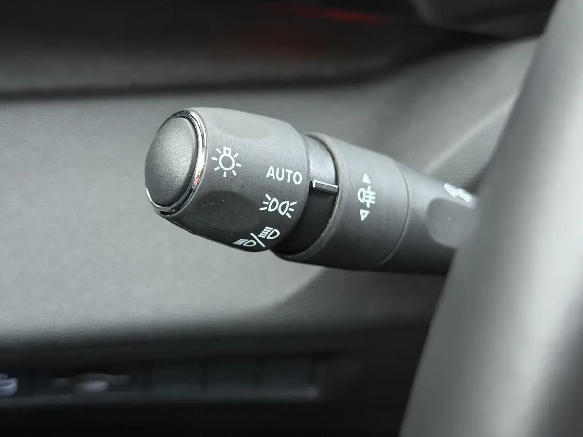 GT 145pk Hybrid Automaat | Navigatie | 360 Camera | Parkeersensoren voor en achter | Elektrische achterklep | Cruise control adaptief | 19 inch lichtmetalen velgen | Full LED koplampen | App