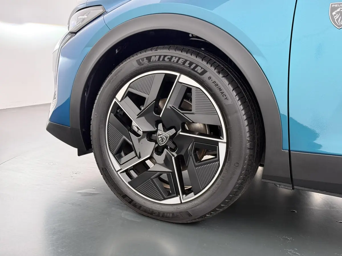 GT 145pk Hybrid Automaat | Navigatie | 360 Camera | Parkeersensoren voor en achter | Elektrische achterklep | Cruise control adaptief | 19 inch lichtmetalen velgen | Full LED koplampen | App