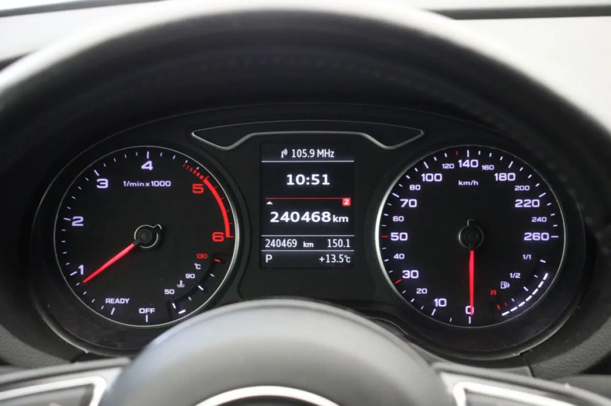 1.6 TDI Ambition Pro Line Plus - Xenon, Navi, Cruise, Clima