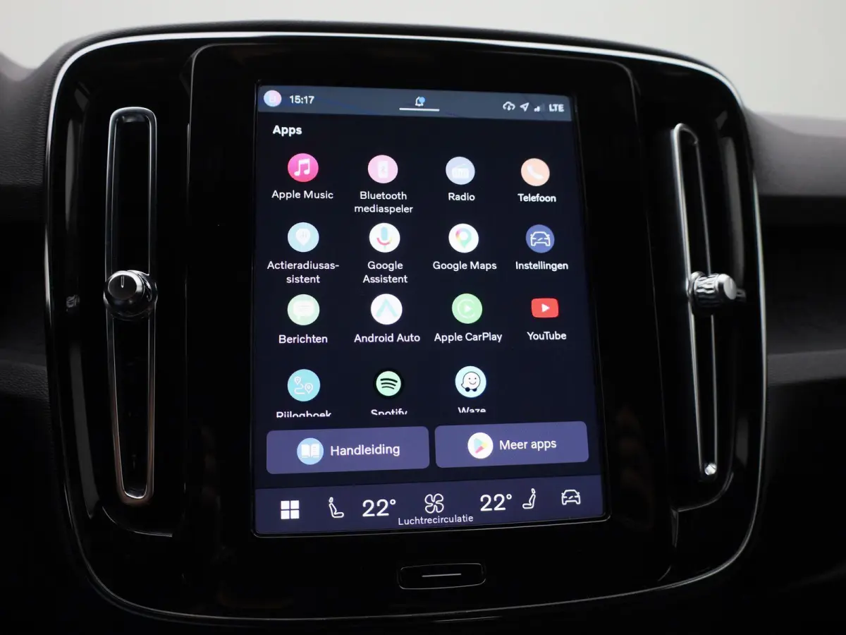 Core | Cruise Control | Achteruitrijcamera | Virtual Cockpit | Climate Control | Apple Carplay/ Android Auto |