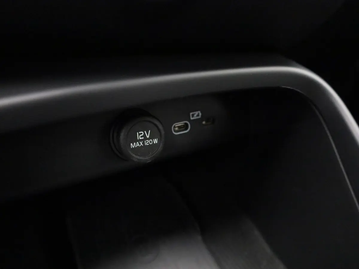 Core | Cruise Control | Achteruitrijcamera | Virtual Cockpit | Climate Control | Apple Carplay/ Android Auto |