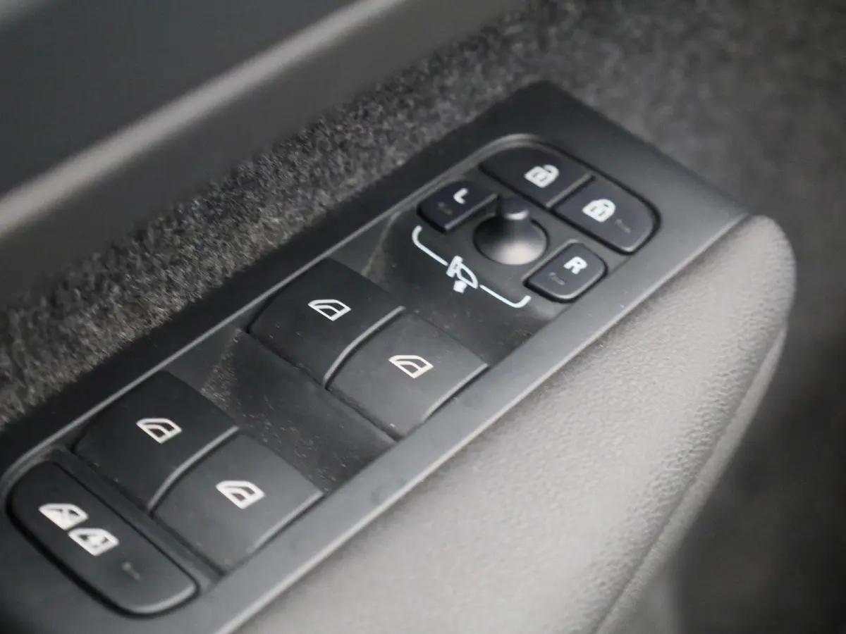 Core | Cruise Control | Achteruitrijcamera | Virtual Cockpit | Climate Control | Apple Carplay/ Android Auto |