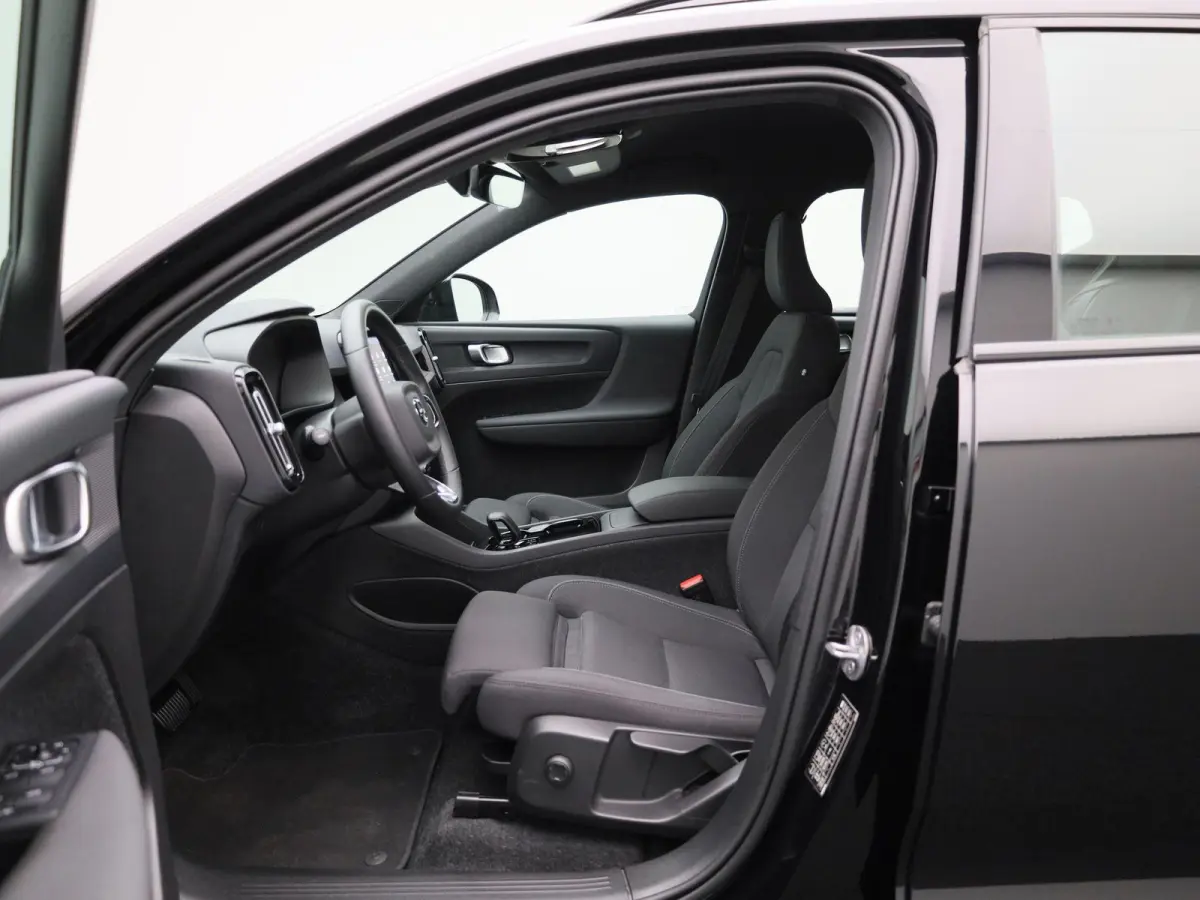 Core | Cruise Control | Achteruitrijcamera | Virtual Cockpit | Climate Control | Apple Carplay/ Android Auto |