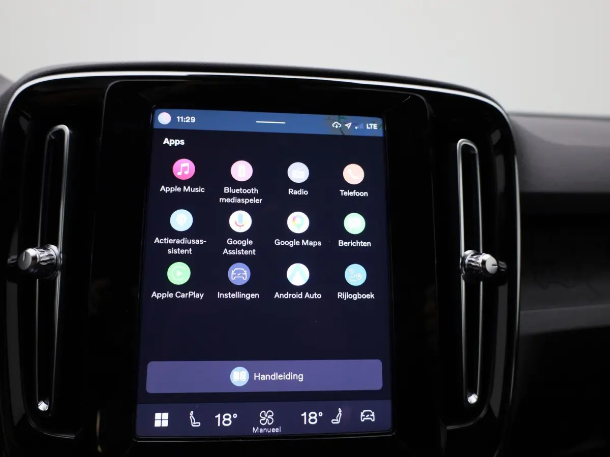Core | Cruise Control | Achteruitrijcamera | Virtual Cockpit | Climate Control | Apple Carplay/ Android Auto |