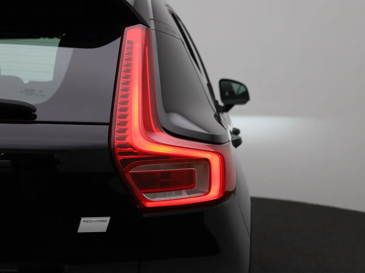 Core | Cruise Control | Achteruitrijcamera | Virtual Cockpit | Climate Control | Apple Carplay/ Android Auto |