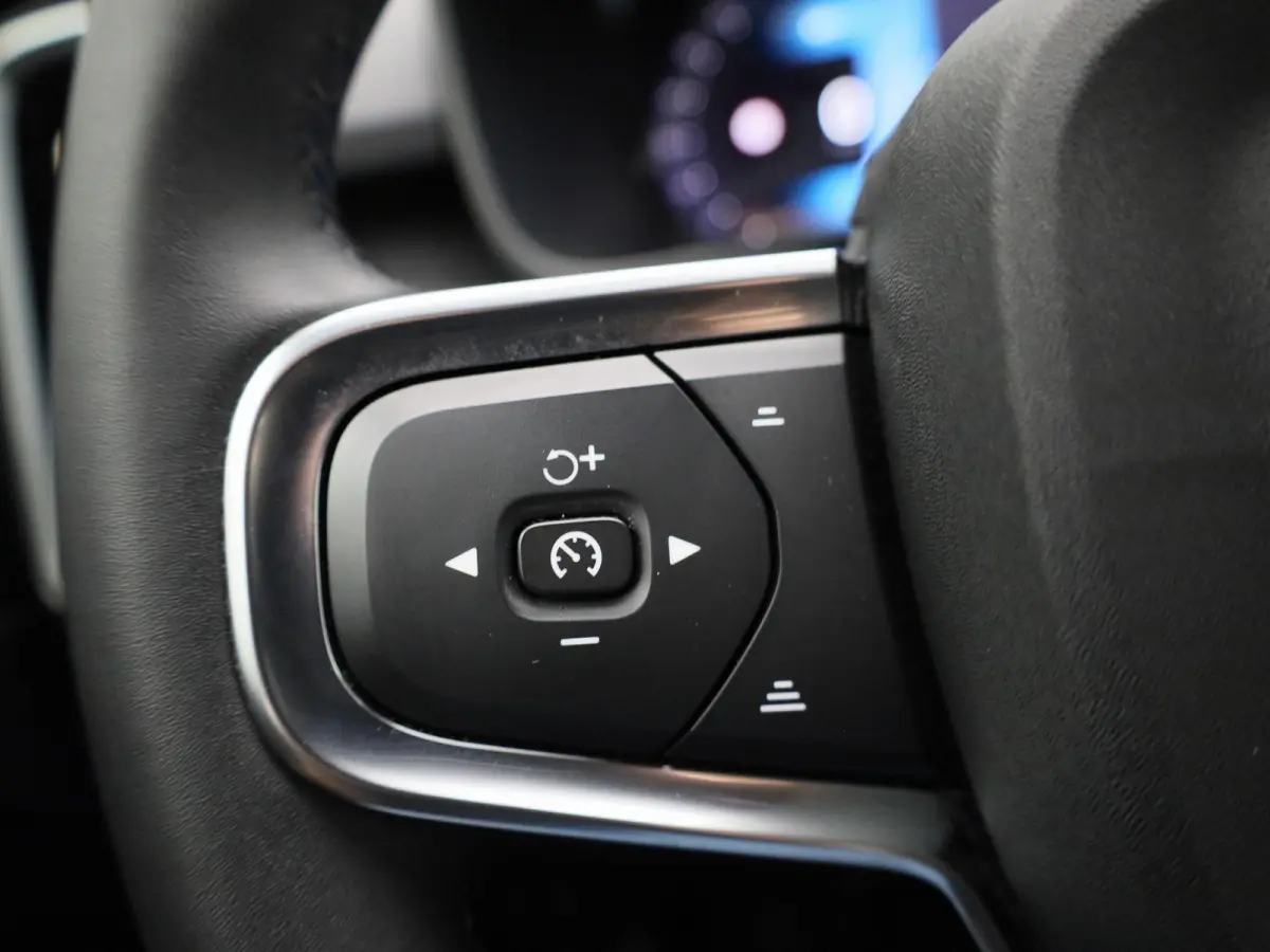 Core | Cruise Control | Achteruitrijcamera | Virtual Cockpit | Climate Control | Apple Carplay/ Android Auto |