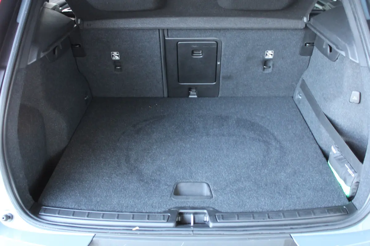 2.0 T4 AWD Inscription | Trekhaak | Panoramadak | Camera | Stoel- & stuurverwarming | Cruise control adaptief |