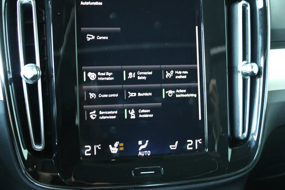 2.0 T4 AWD Inscription | Trekhaak | Panoramadak | Camera | Stoel- & stuurverwarming | Cruise control adaptief |