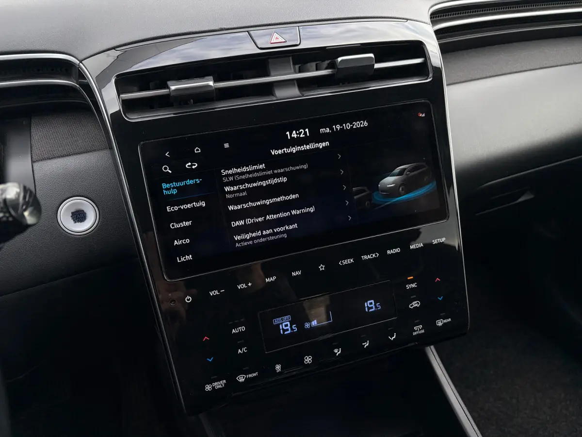 1.6 T-GDI HEV Comfort Lederpakket. | Ledere bekleding | Stoel verwarming voor | Electrische Stoelverstelling | Apple carplay/Android auto | Navigatie | Cruise contol |