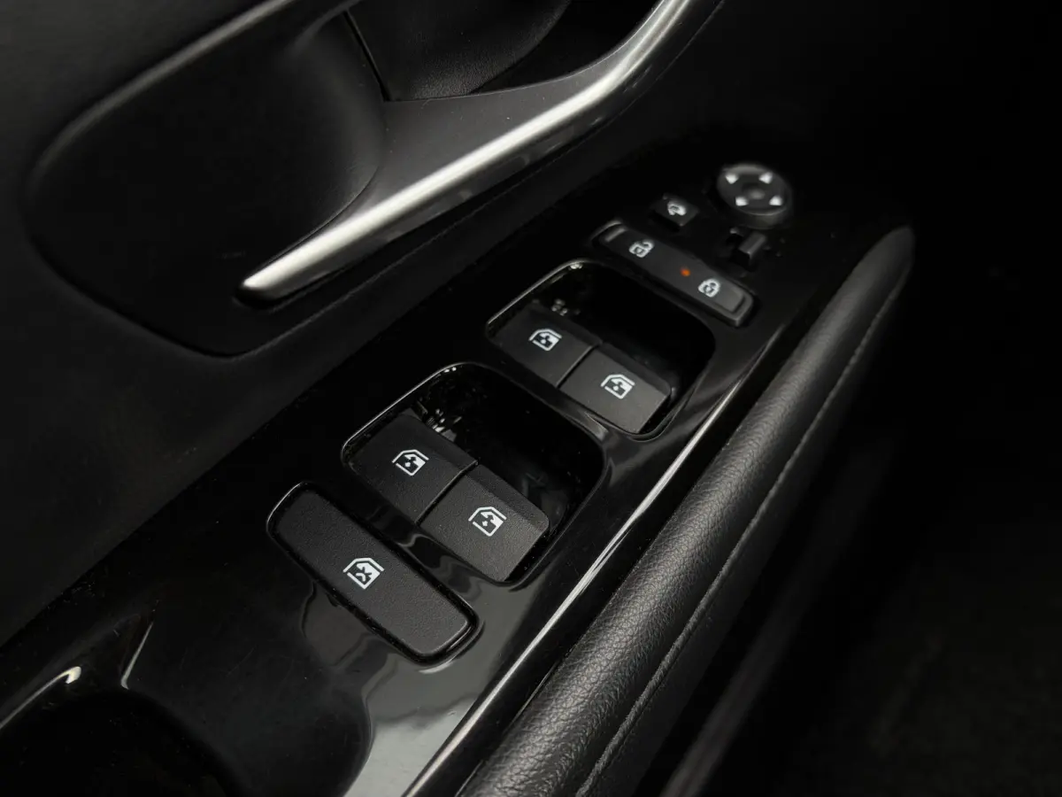 1.6 T-GDI HEV Comfort Lederpakket. | Ledere bekleding | Stoel verwarming voor | Electrische Stoelverstelling | Apple carplay/Android auto | Navigatie | Cruise contol |