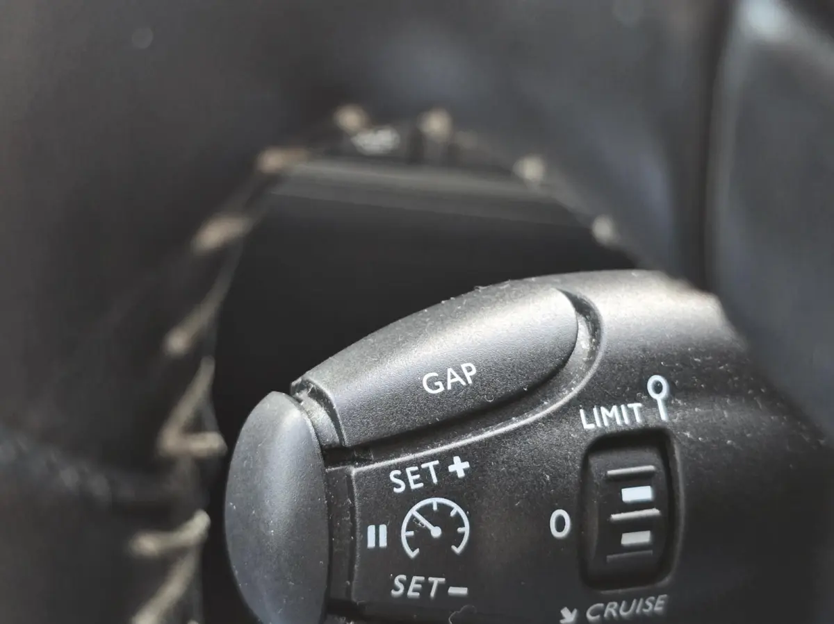 1.2 PureTech Blue Lease Premium Navi/Pano/ACC