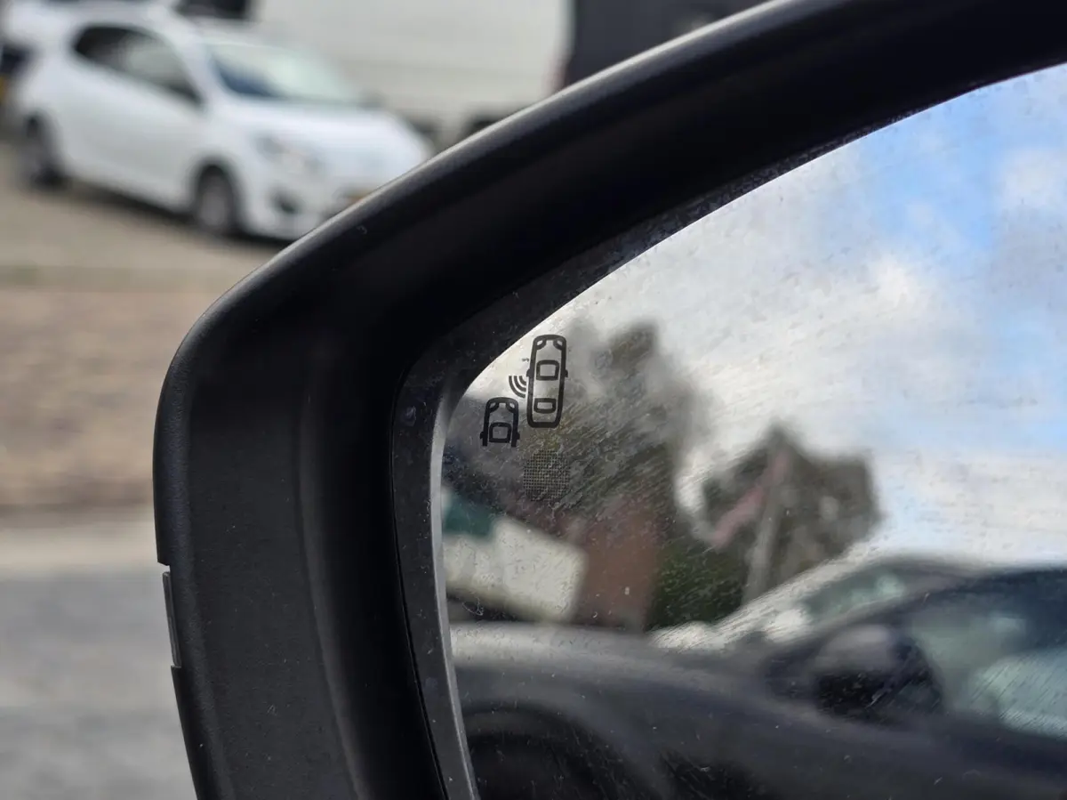 1.2 PureTech Blue Lease Premium Navi/Pano/ACC