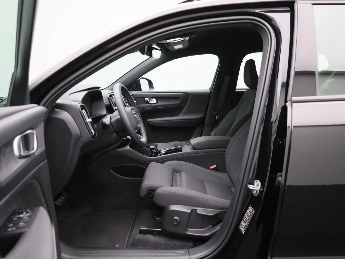 Core | Cruise Control | Achteruitrijcamera | Virtual Cockpit | Climate Control | Apple Carplay/ Android Auto |