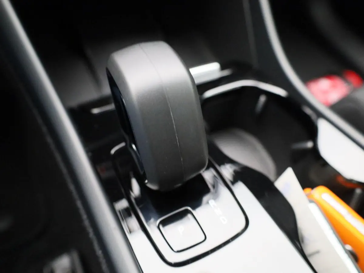 Core | Cruise Control | Achteruitrijcamera | Virtual Cockpit | Climate Control | Apple Carplay/ Android Auto |