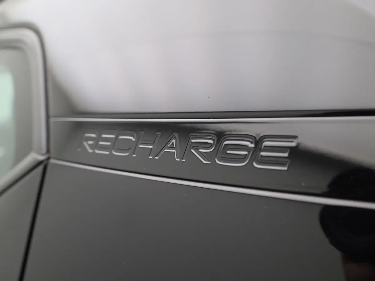 Core | Cruise Control | Achteruitrijcamera | Virtual Cockpit | Climate Control | Apple Carplay/ Android Auto |