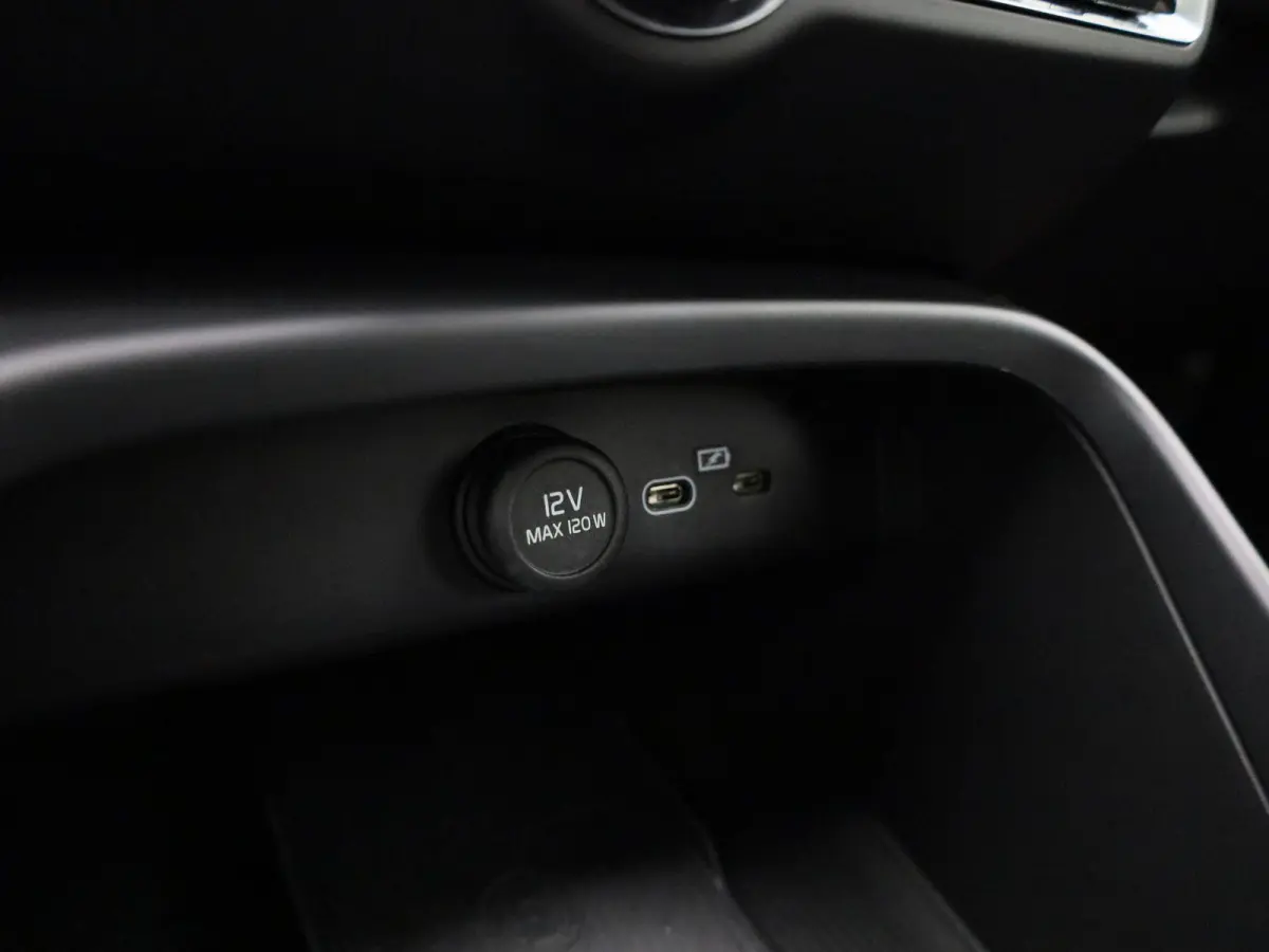 Core | Cruise Control | Achteruitrijcamera | Virtual Cockpit | Climate Control | Apple Carplay/ Android Auto |