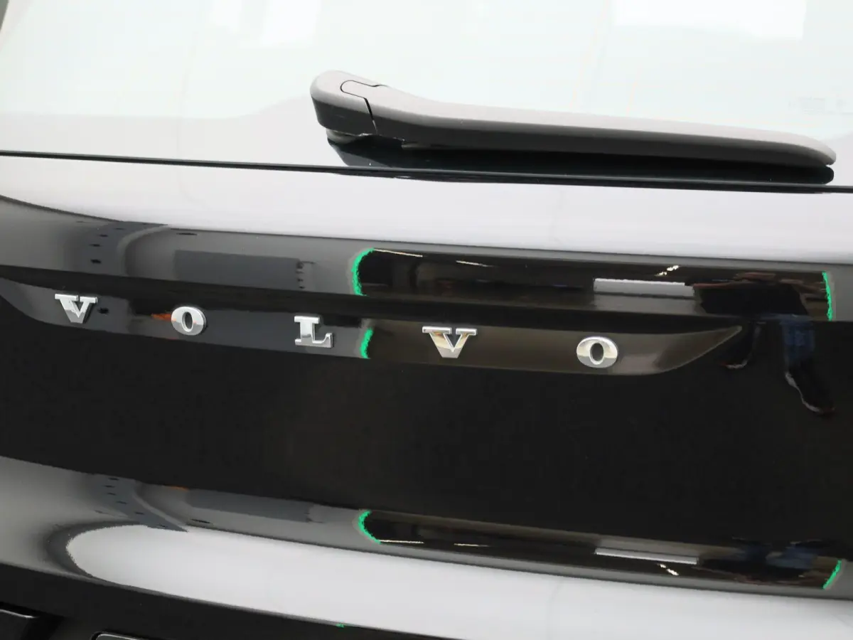 Core | Cruise Control | Achteruitrijcamera | Virtual Cockpit | Climate Control | Apple Carplay/ Android Auto |
