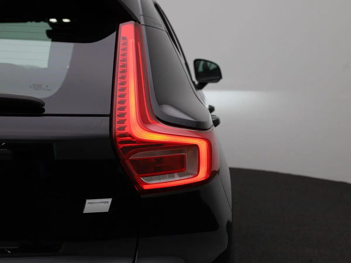 Core | Cruise Control | Achteruitrijcamera | Virtual Cockpit | Climate Control | Apple Carplay/ Android Auto |