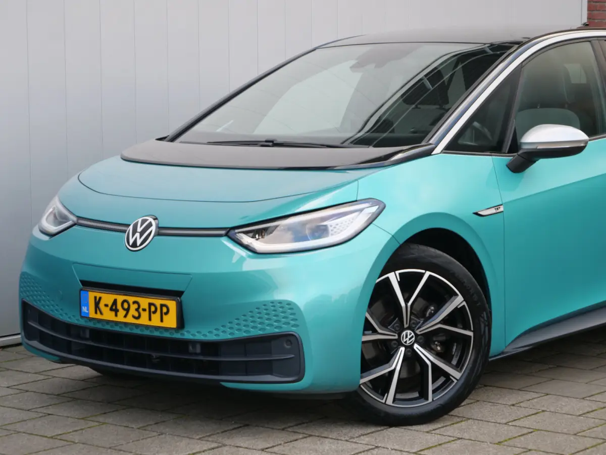 First Plus 58 kWh 204 Pk Automaat Navi / DAB / Apple Carplay / Camera / Stoelverwarming / SOH 94,1 %