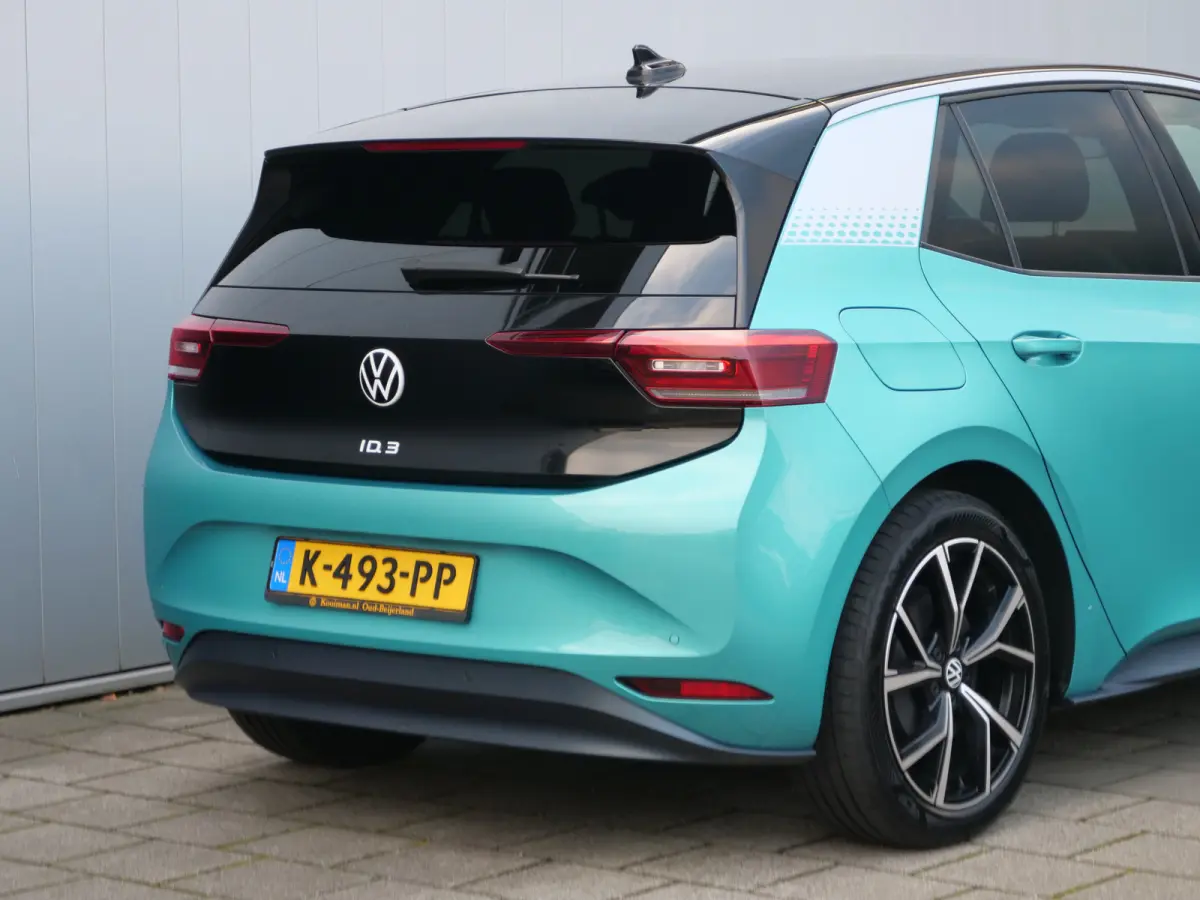 First Plus 58 kWh 204 Pk Automaat Navi / DAB / Apple Carplay / Camera / Stoelverwarming / SOH 94,1 %