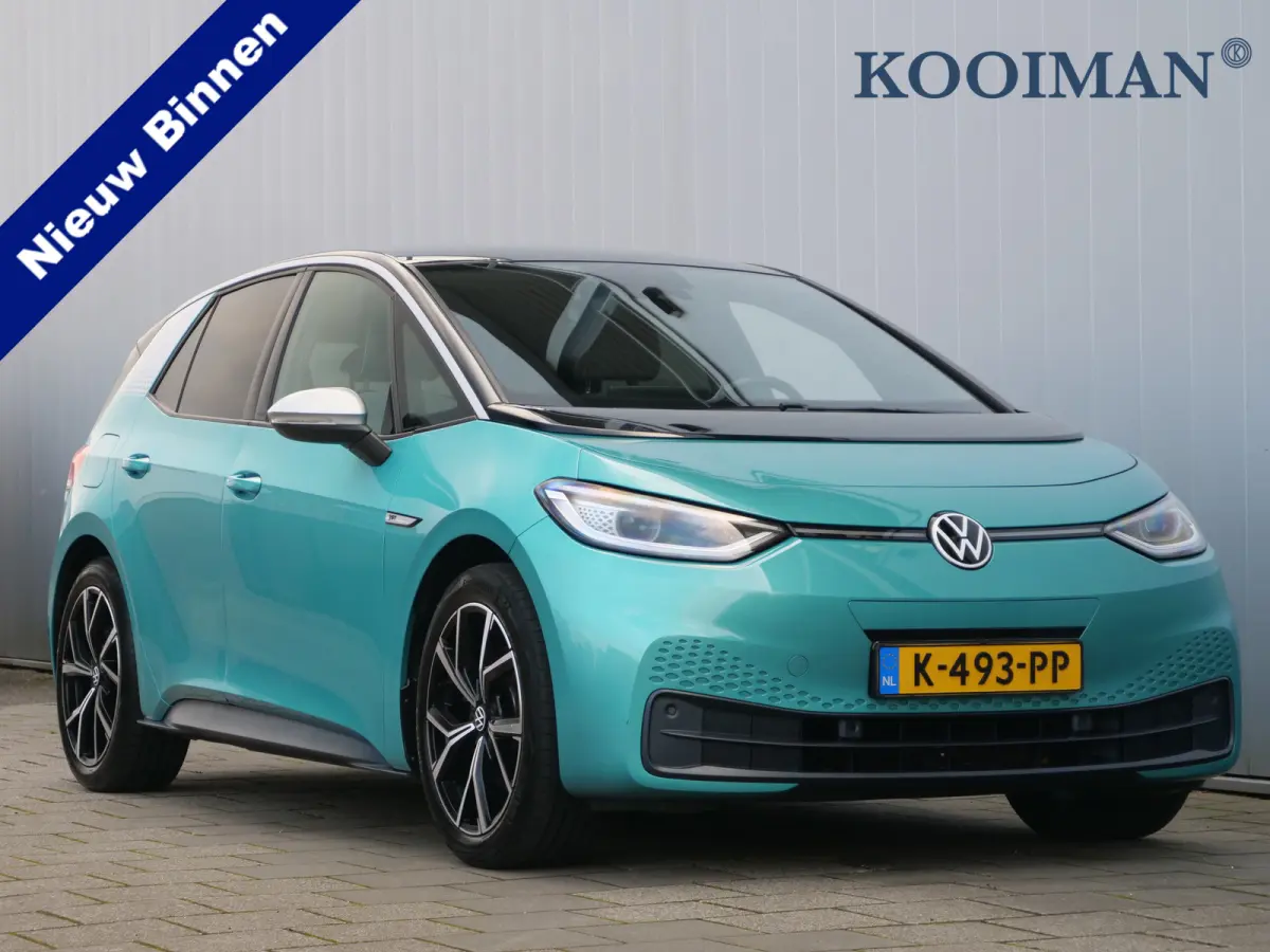 First Plus 58 kWh 204 Pk Automaat Navi / DAB / Apple Carplay / Camera / Stoelverwarming / SOH 94,1 %