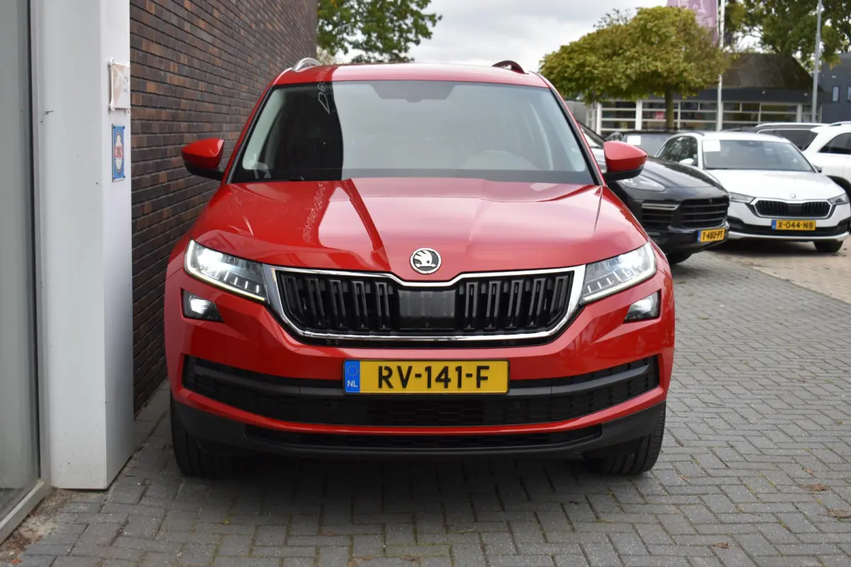 1.4 TSI LEDER NAVI LMV TREKHAAK