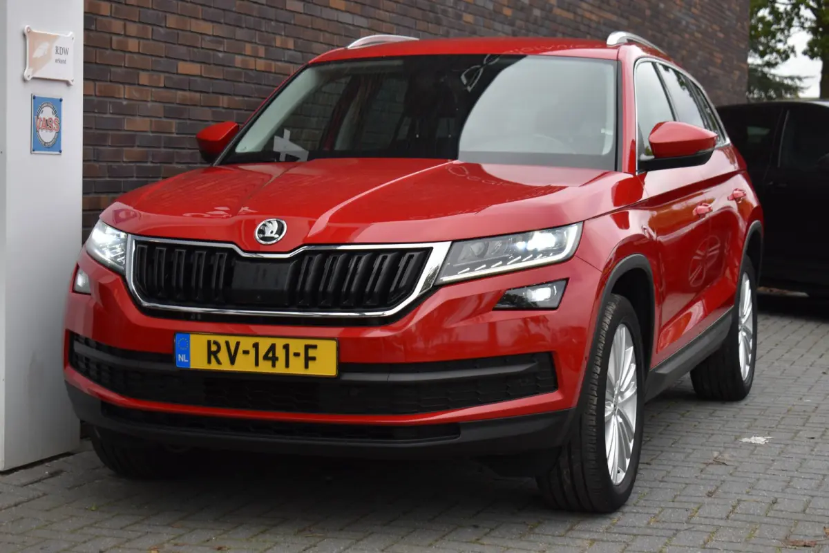 1.4 TSI LEDER NAVI LMV TREKHAAK