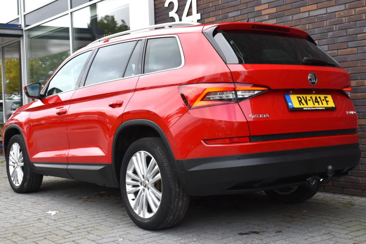1.4 TSI LEDER NAVI LMV TREKHAAK