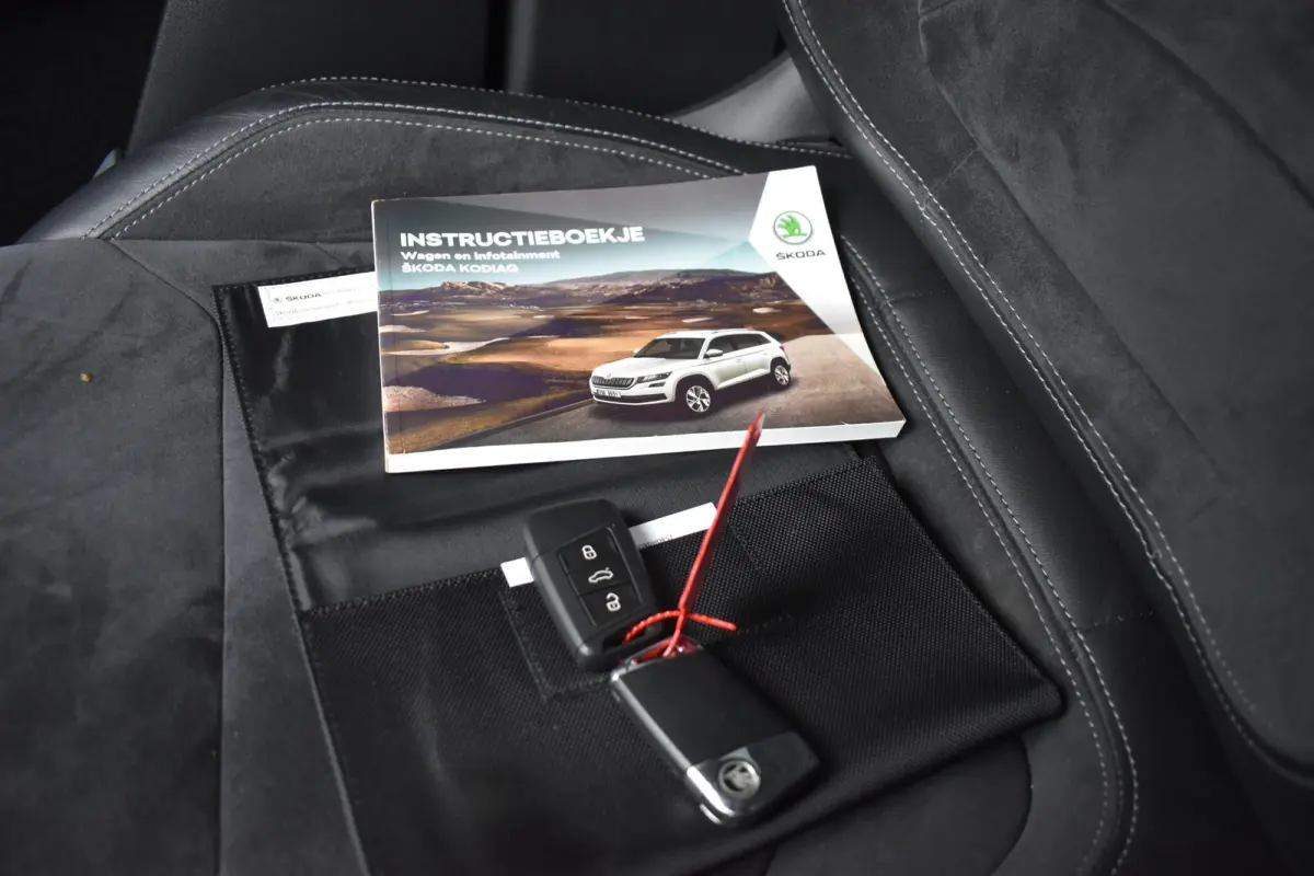 1.4 TSI LEDER NAVI LMV TREKHAAK