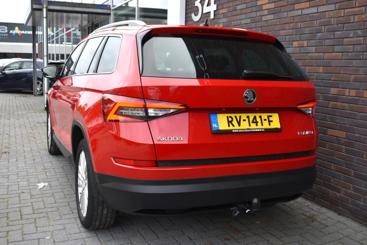 1.4 TSI LEDER NAVI LMV TREKHAAK
